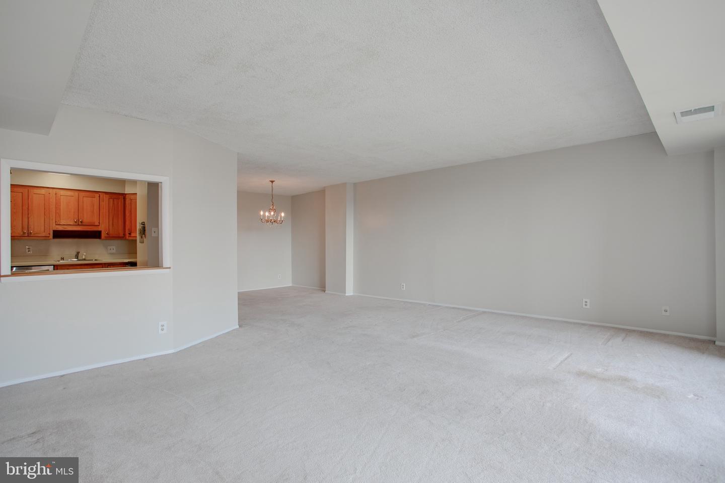 3800 Fairfax Dr #702