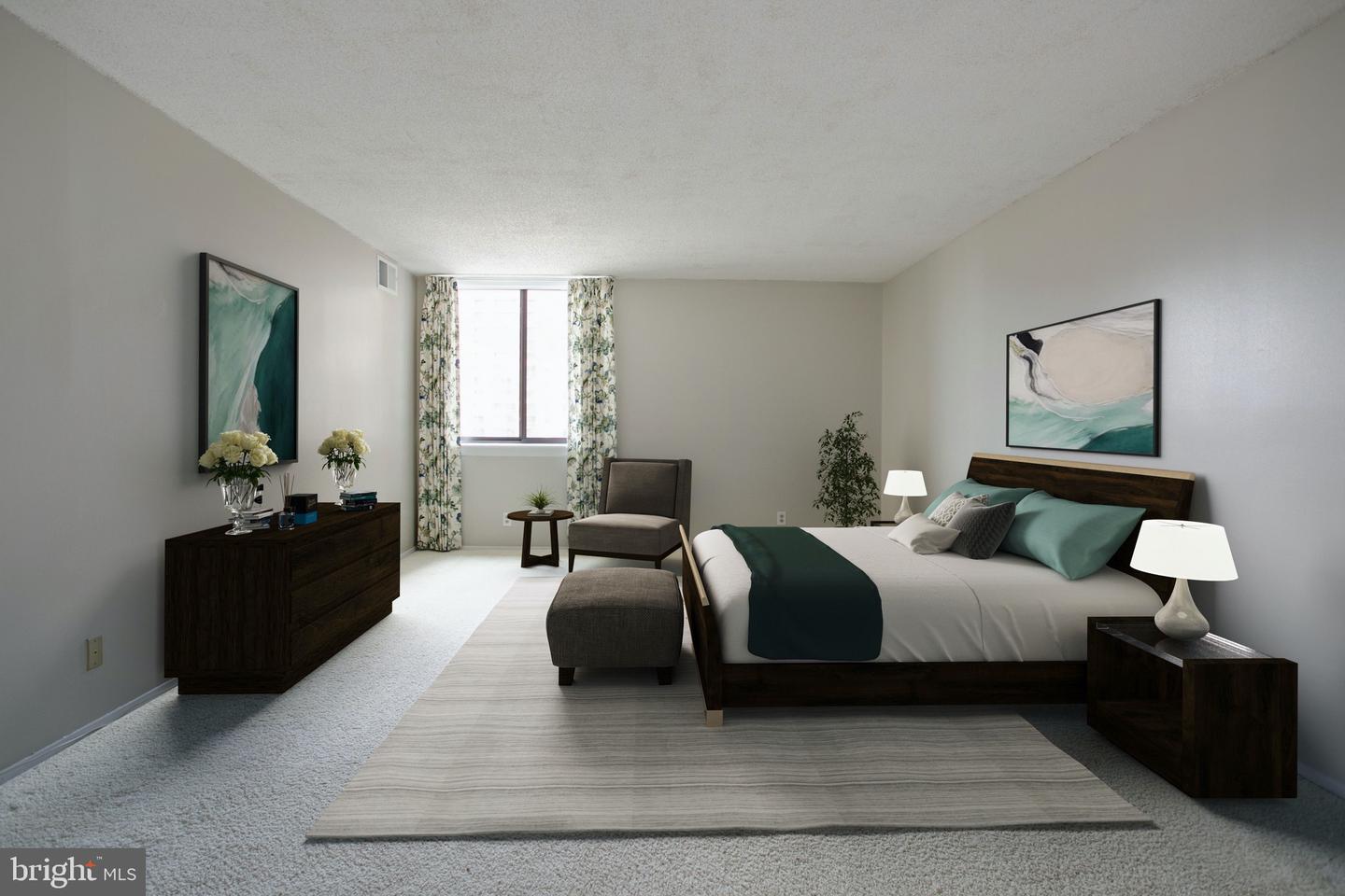 3800 Fairfax Dr #702