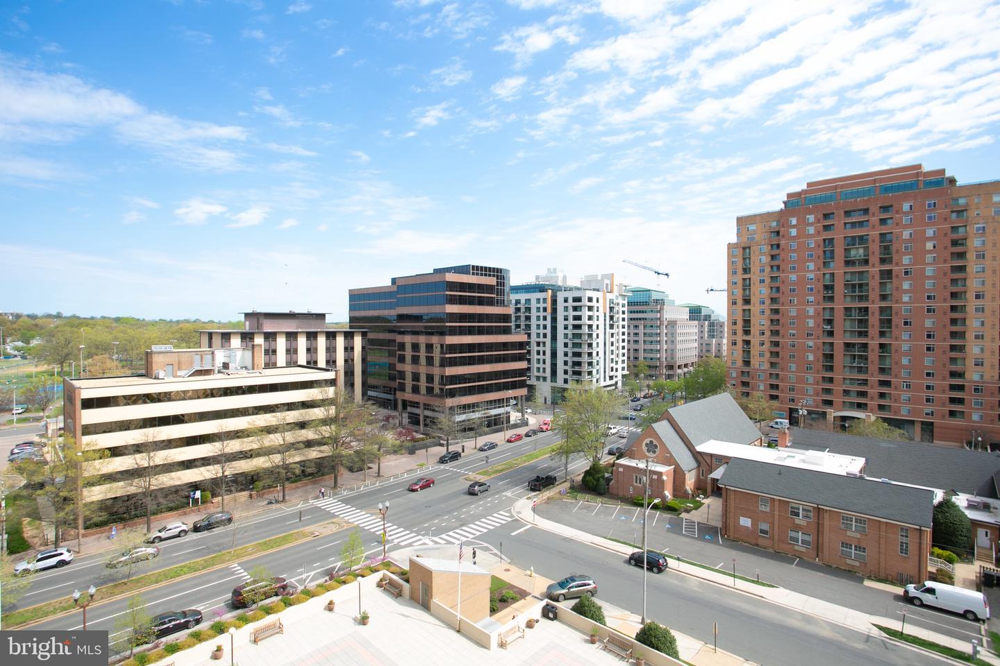 3800 Fairfax Dr #702