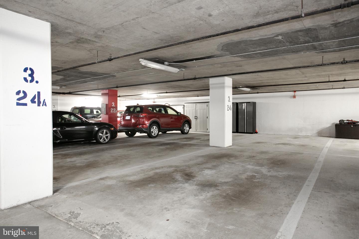 3800 Fairfax Dr #702