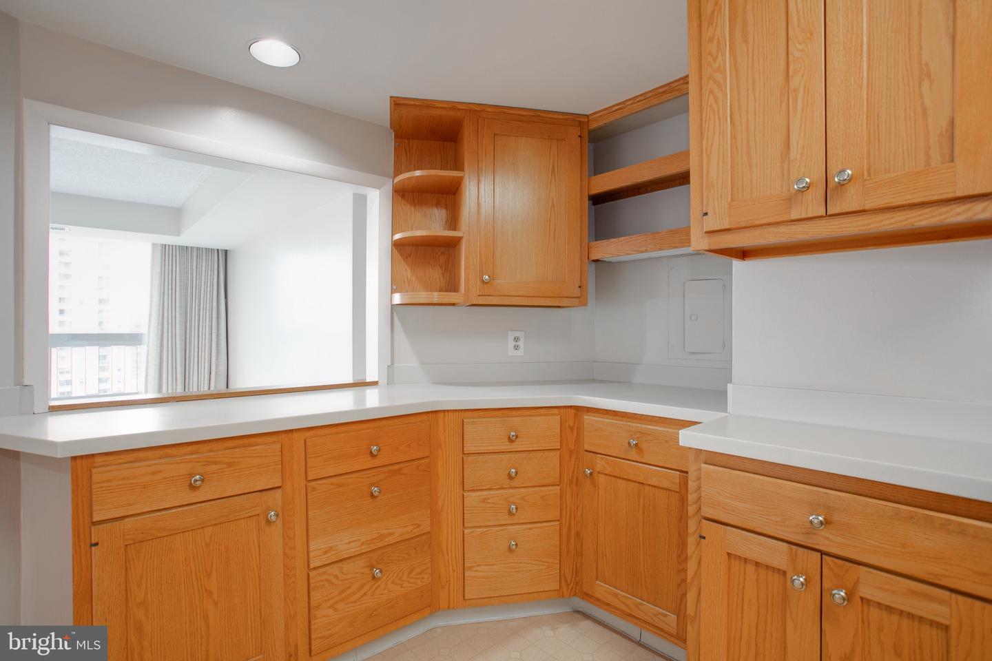 3800 Fairfax Dr #702