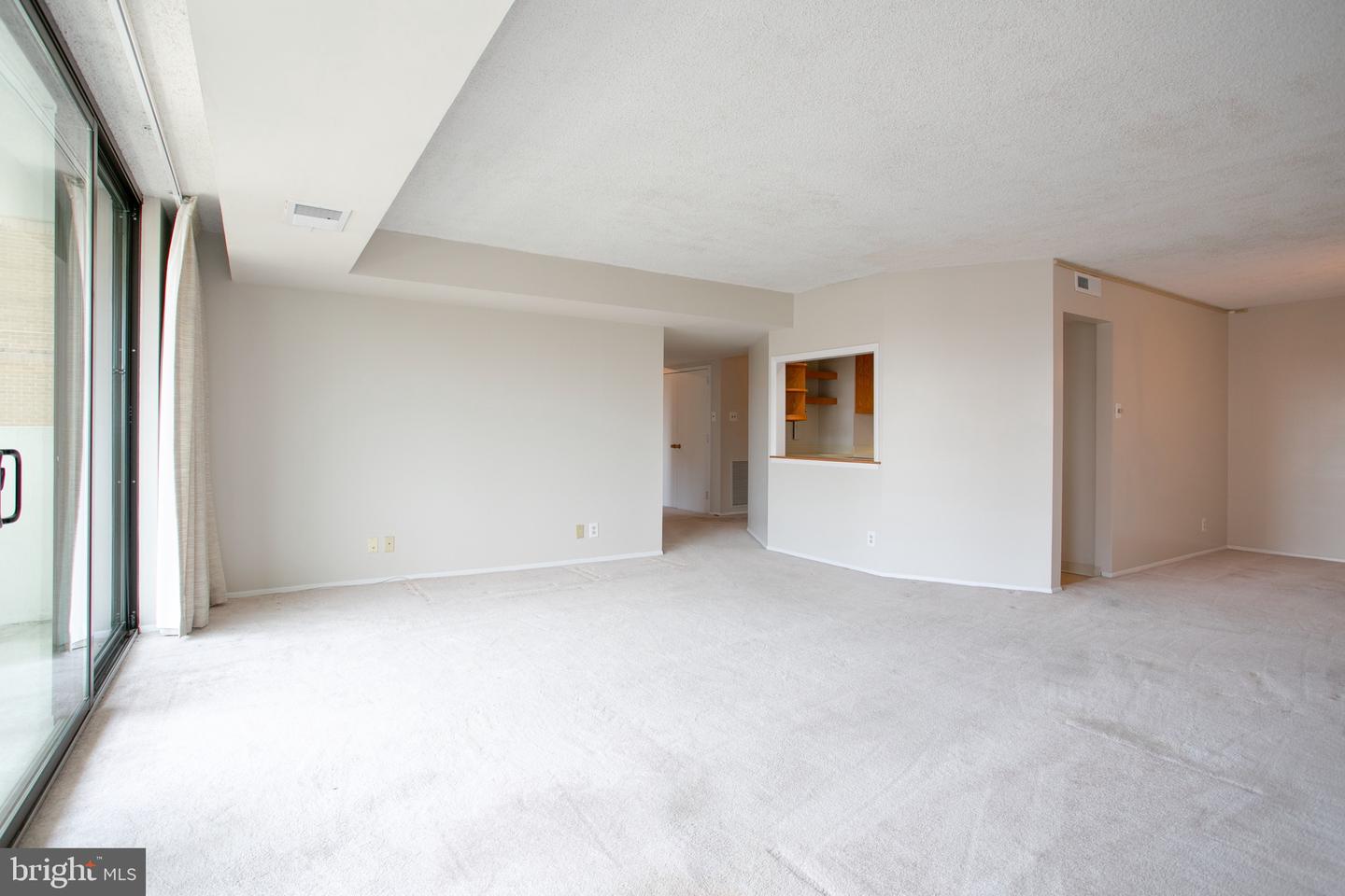 3800 Fairfax Dr #702