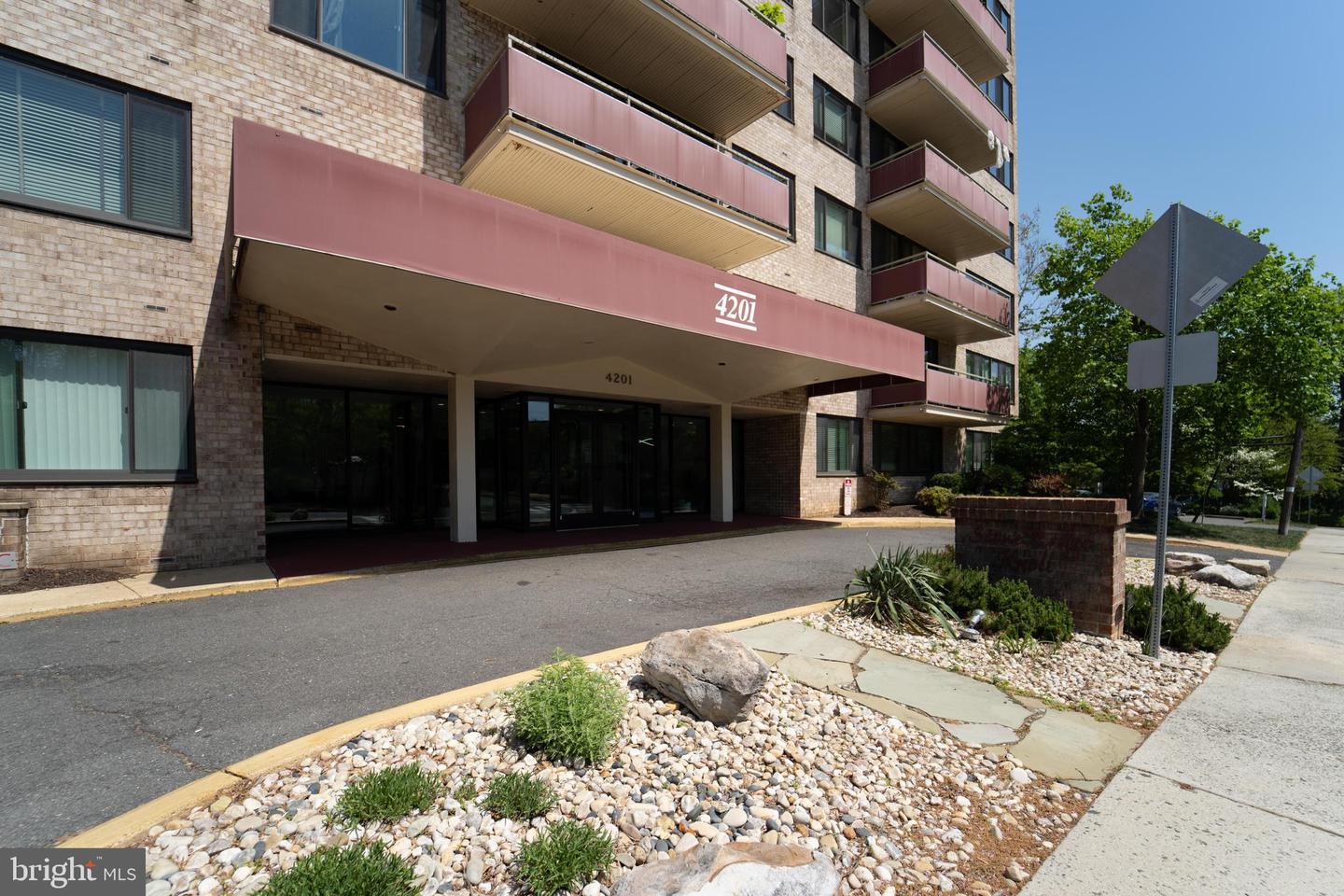 4201 Cherry Hill Rd #705