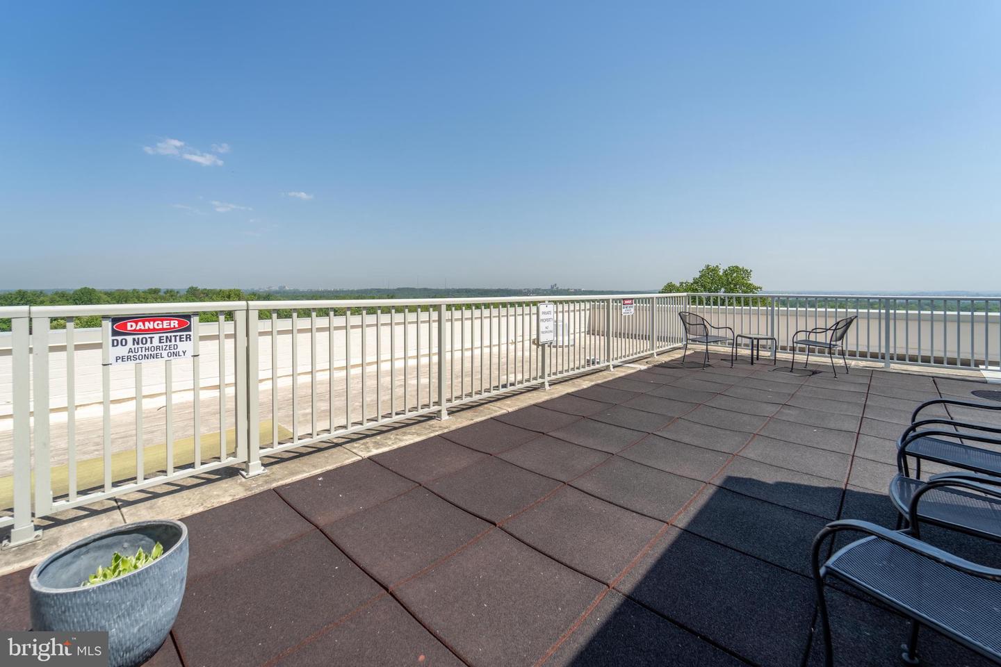 4201 Cherry Hill Rd #705