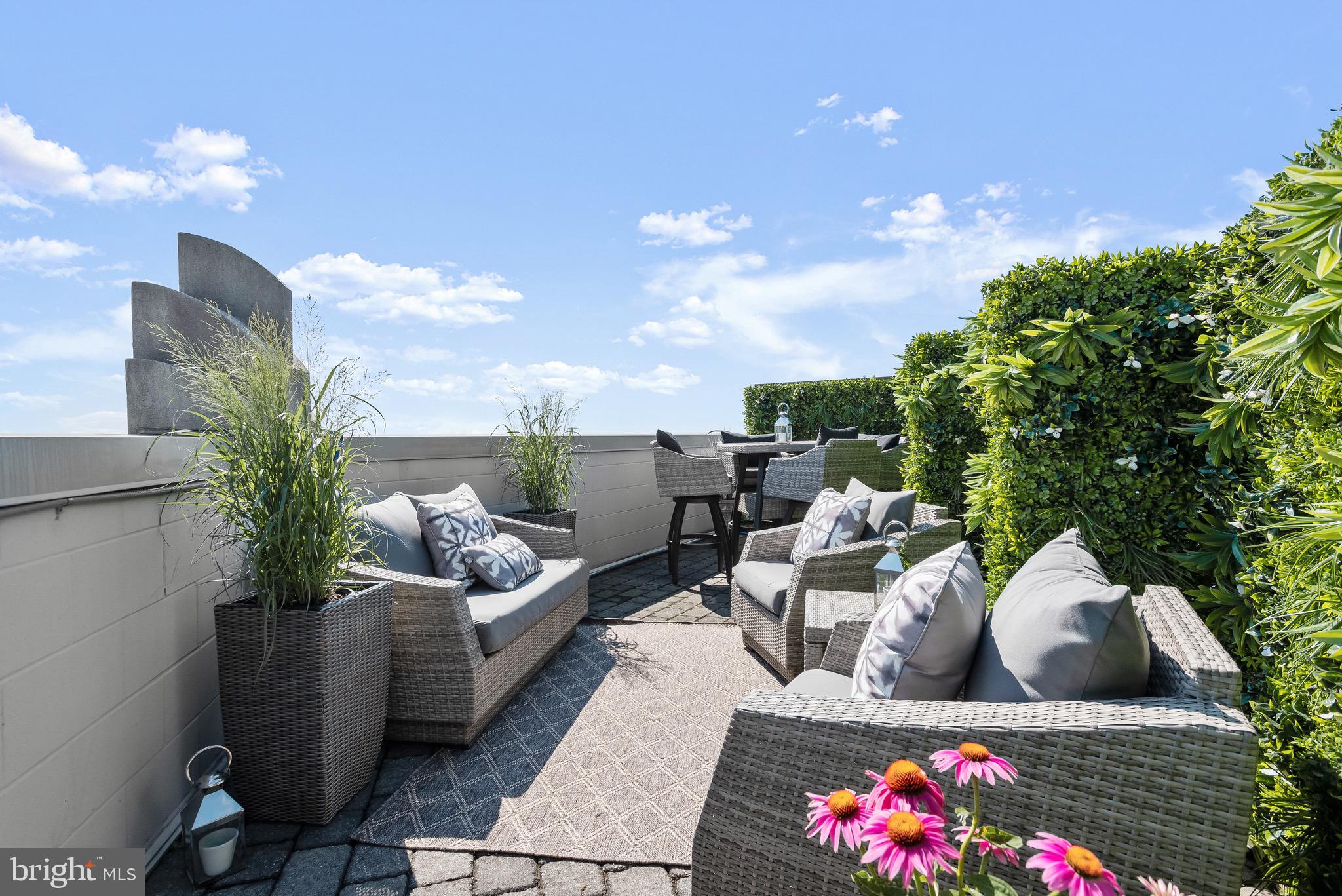 1021 N Garfield St #1032