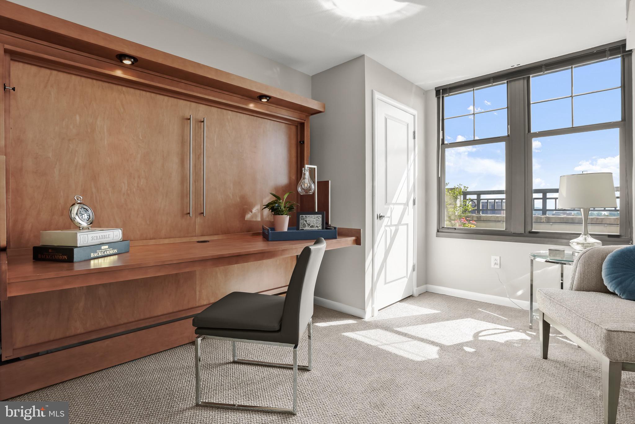 1021 N Garfield St #1032