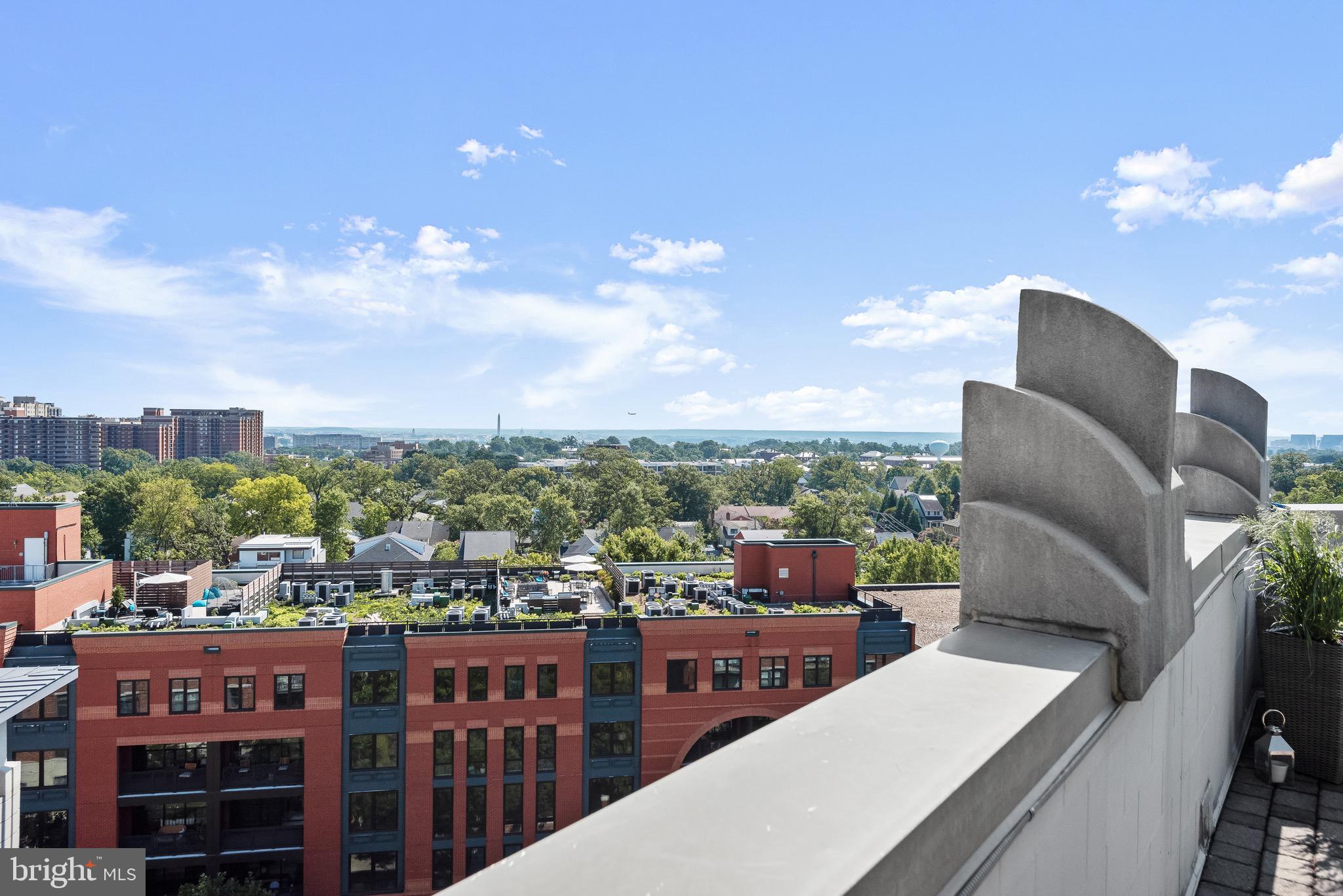 1021 N Garfield St #1032