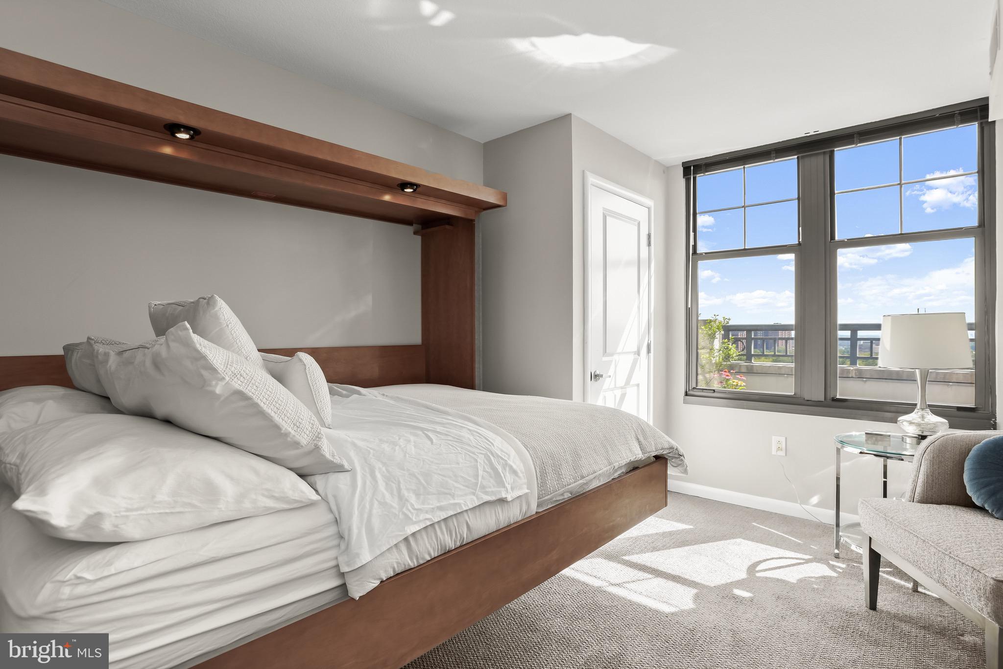 1021 N Garfield St #1032