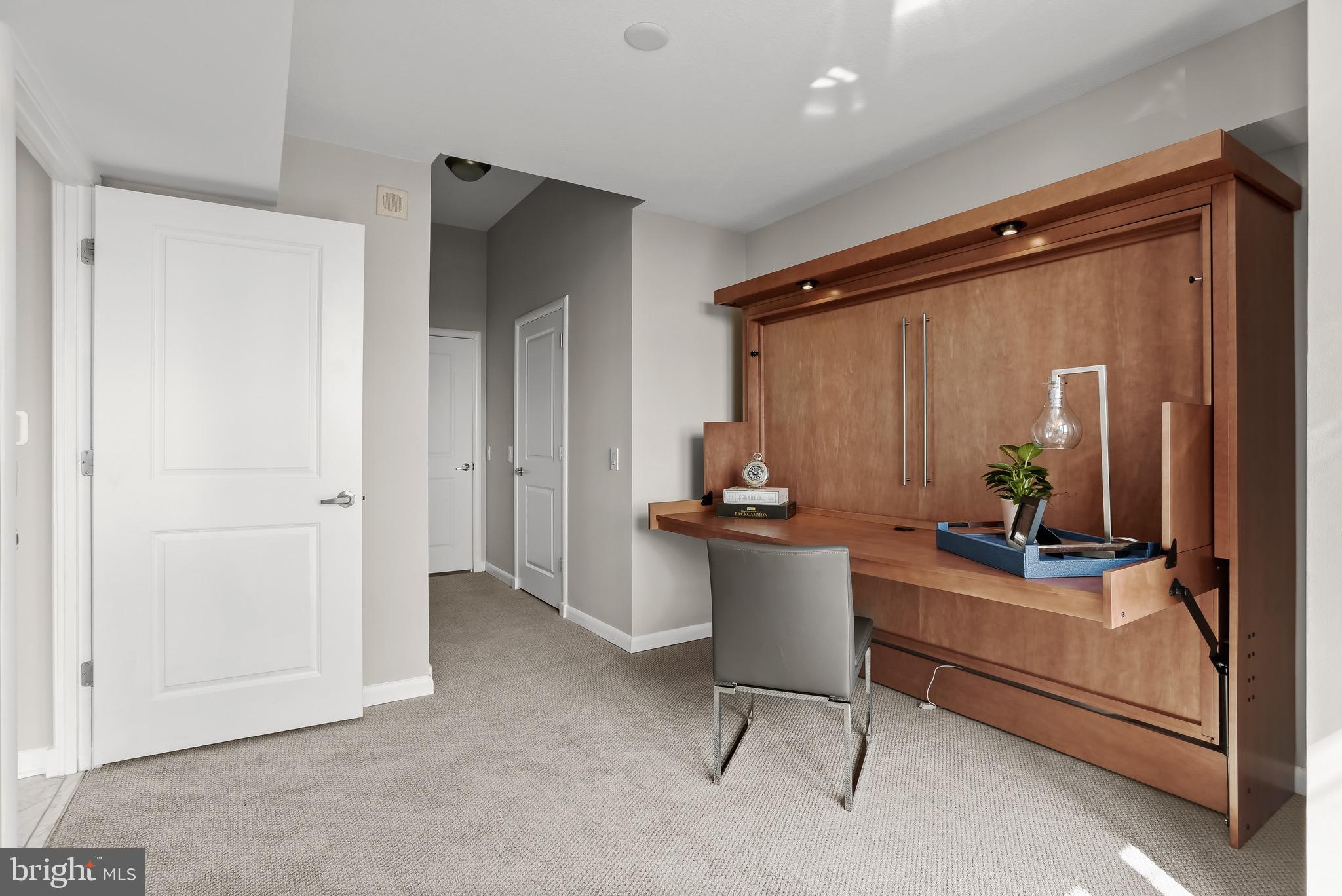 1021 N Garfield St #1032