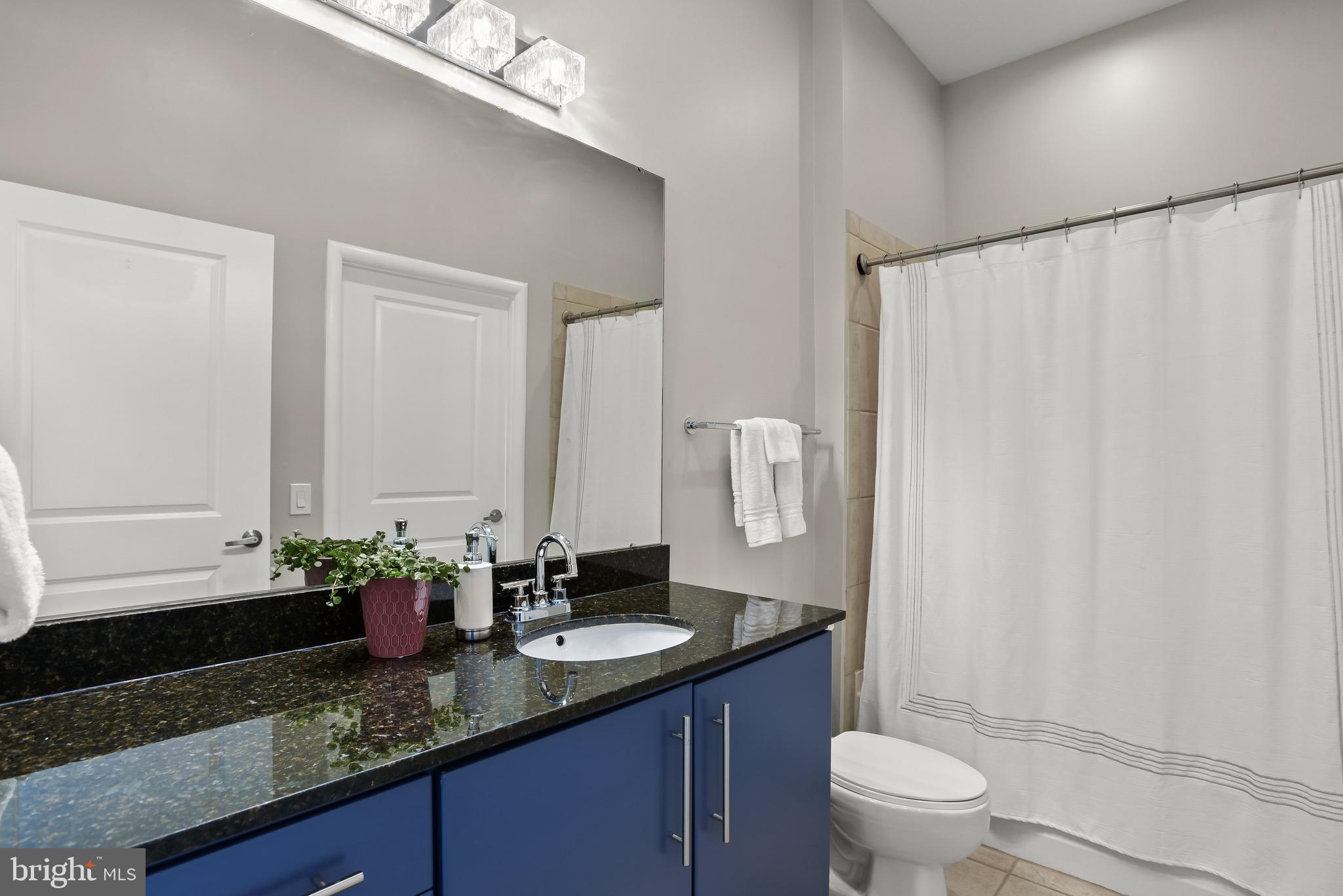 1021 N Garfield St #1032