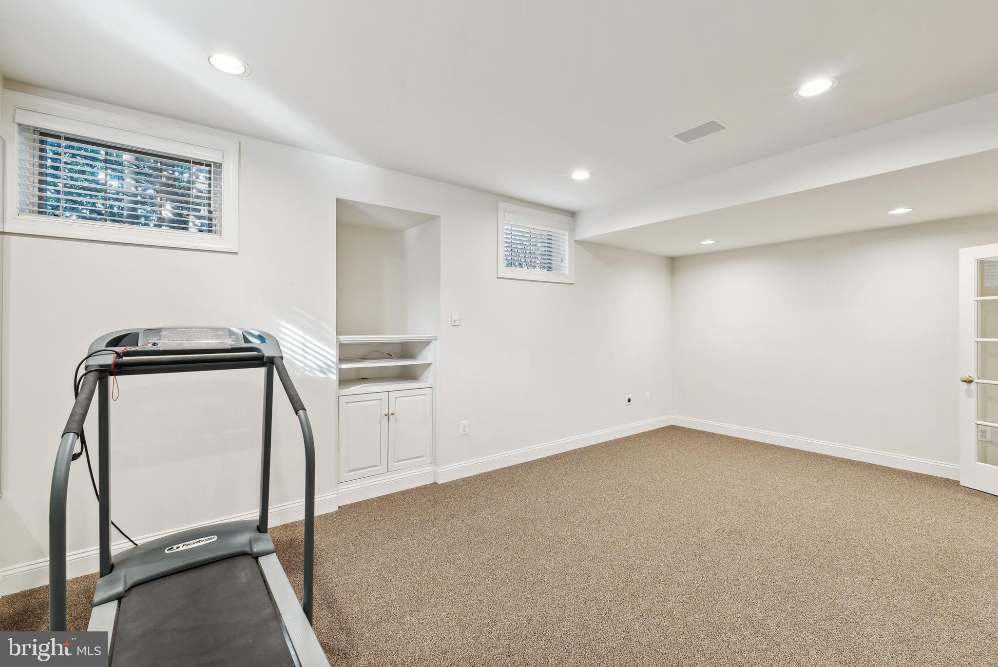 3017 N DICKERSON STREET