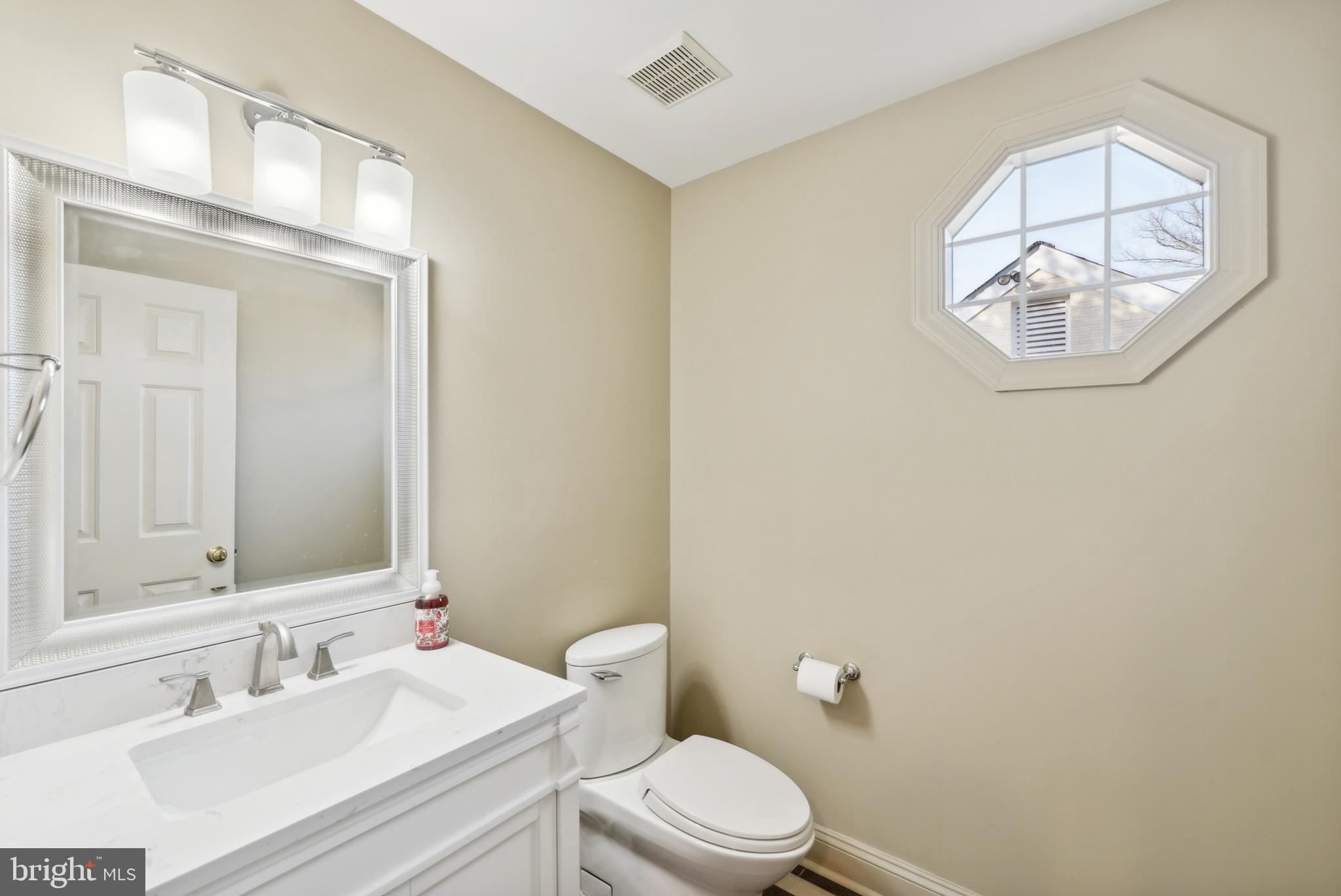 3017 N DICKERSON STREET