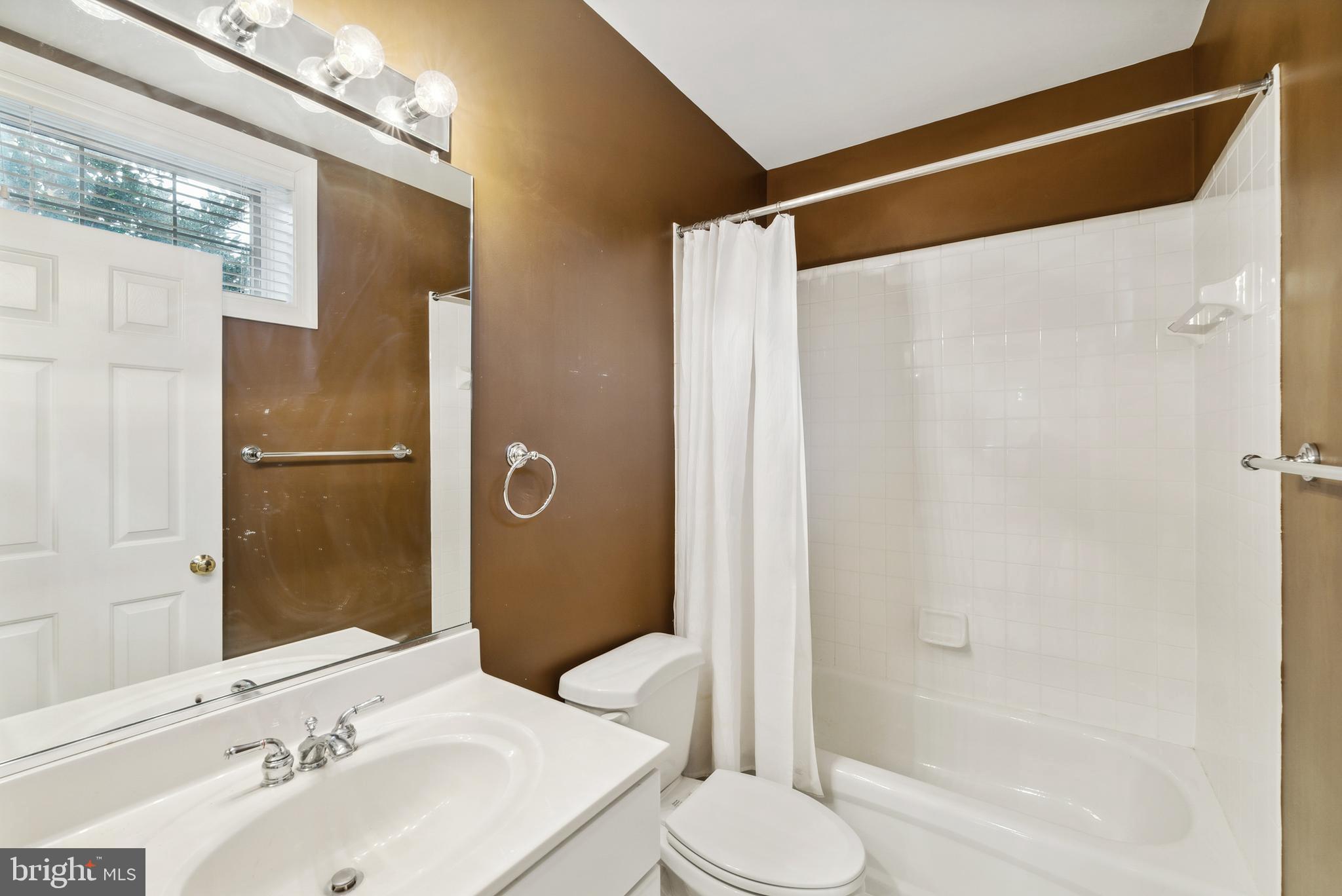 3017 N DICKERSON STREET