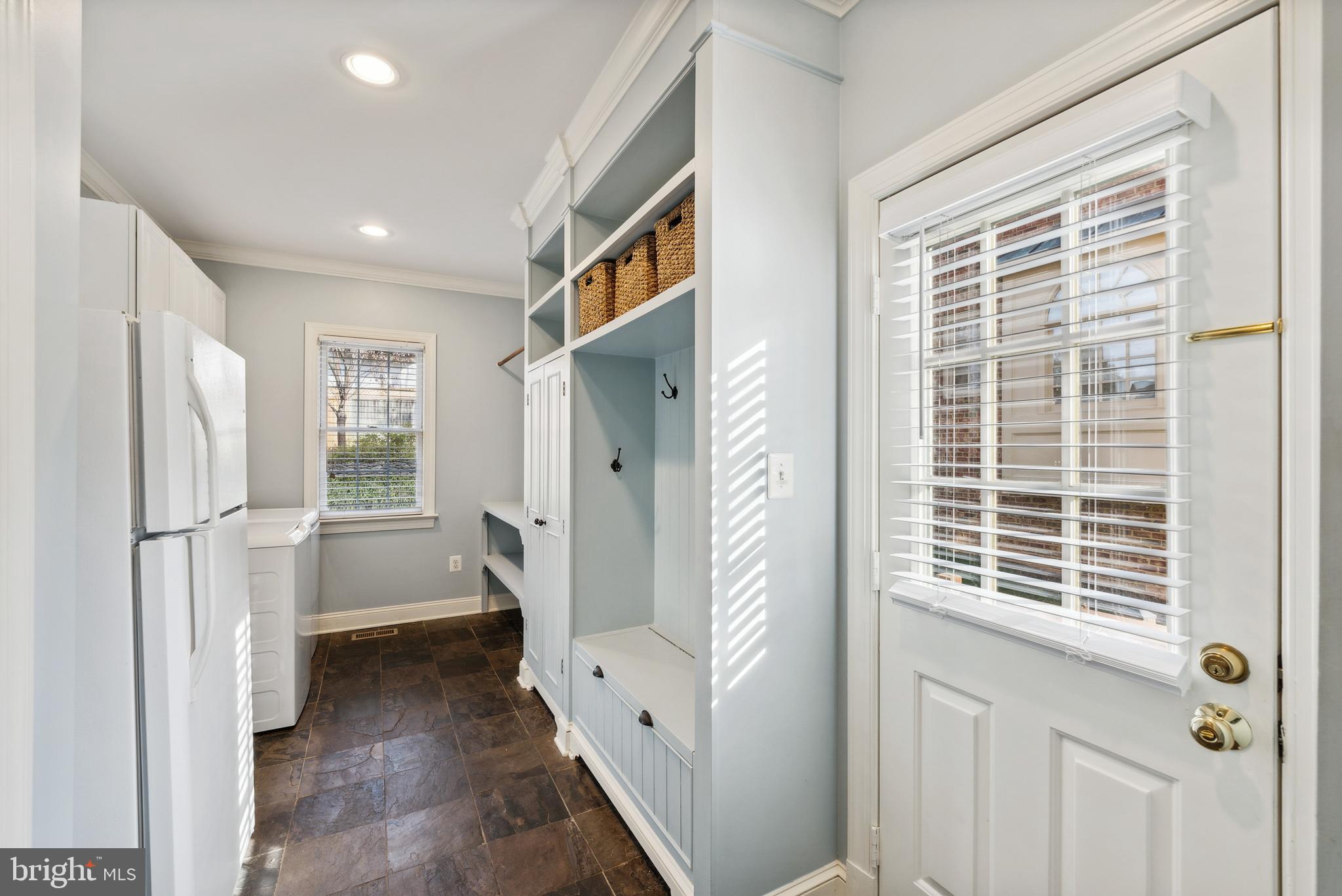 3017 N DICKERSON STREET