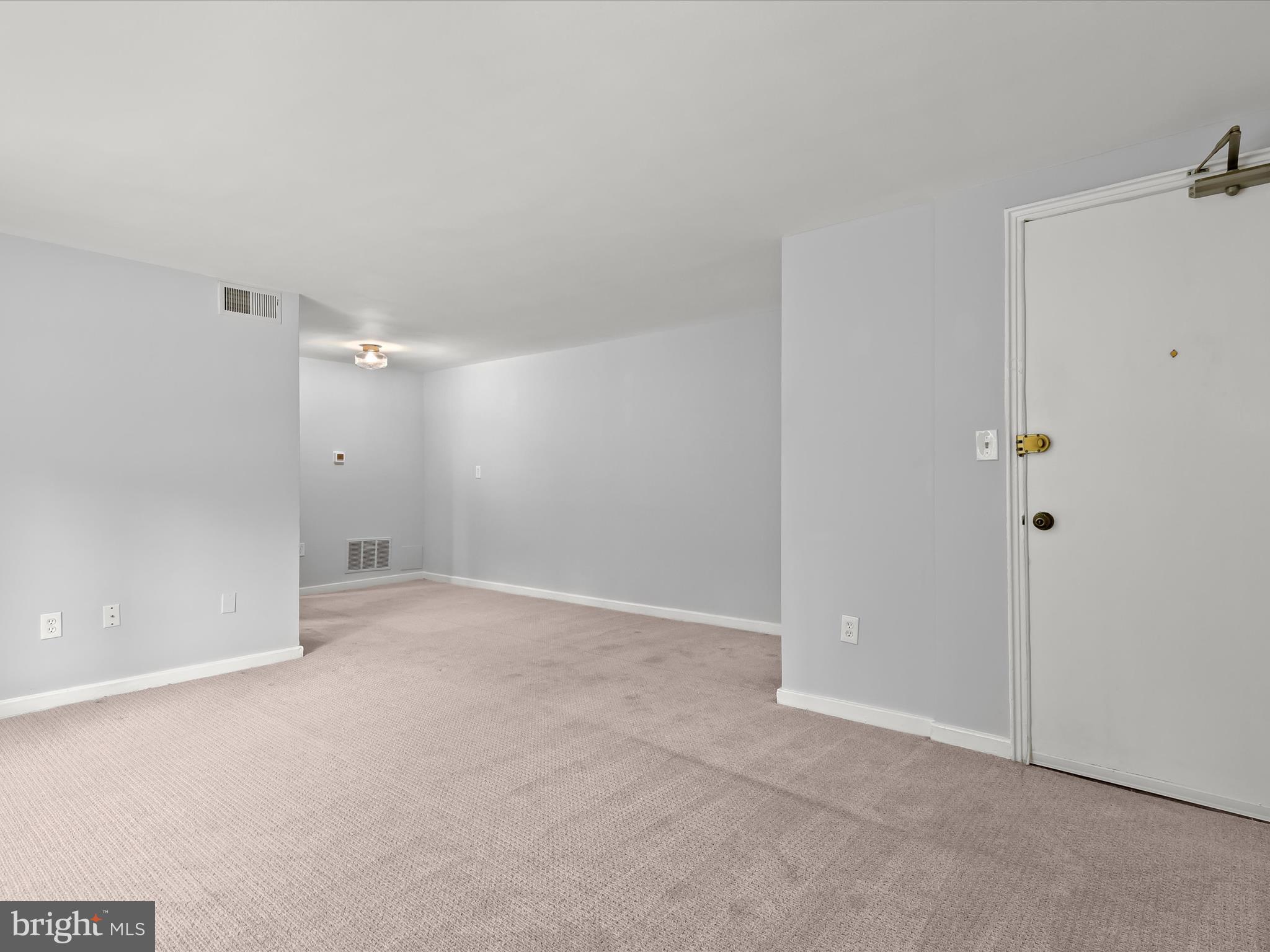 706 S Arlington Mill Dr #18203