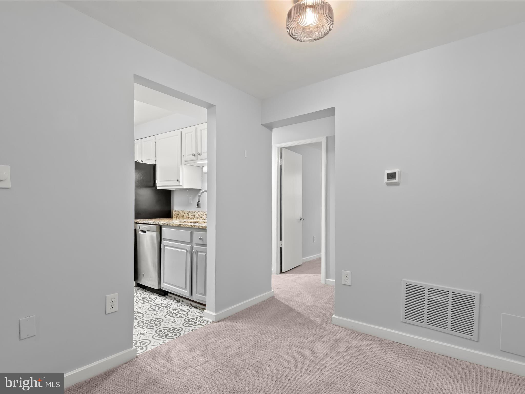 706 S Arlington Mill Dr #18203