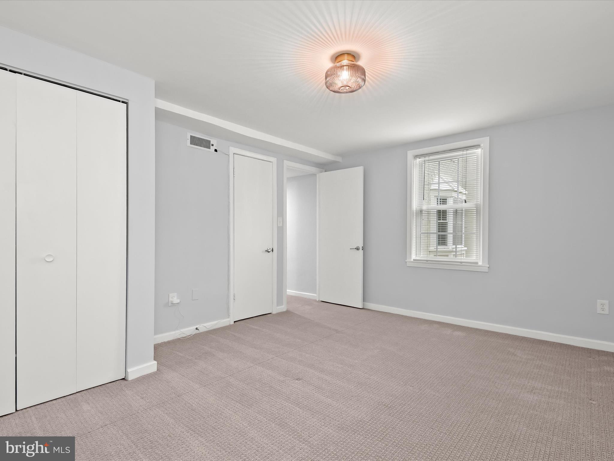 706 S Arlington Mill Dr #18203