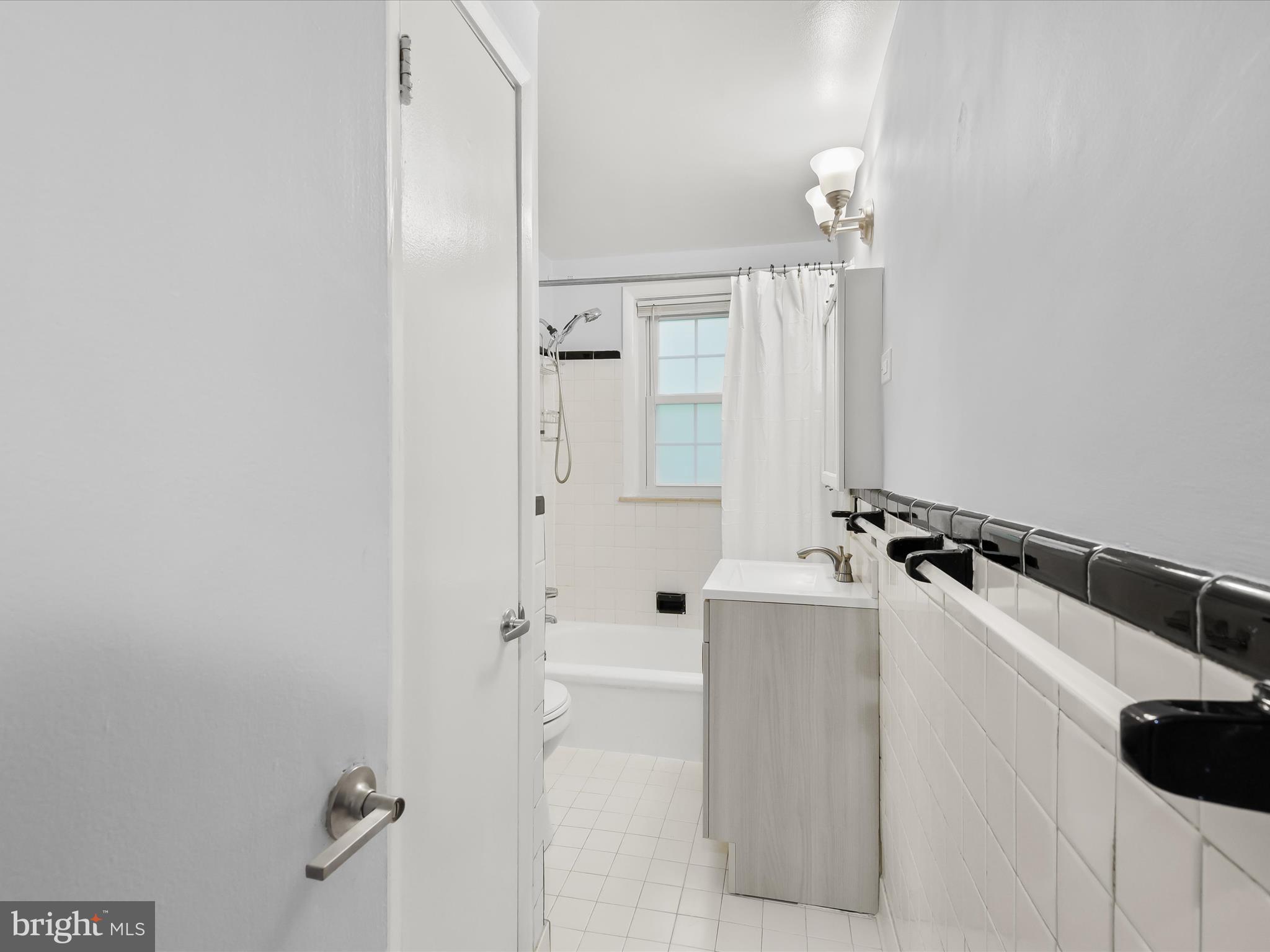 706 S Arlington Mill Dr #18203