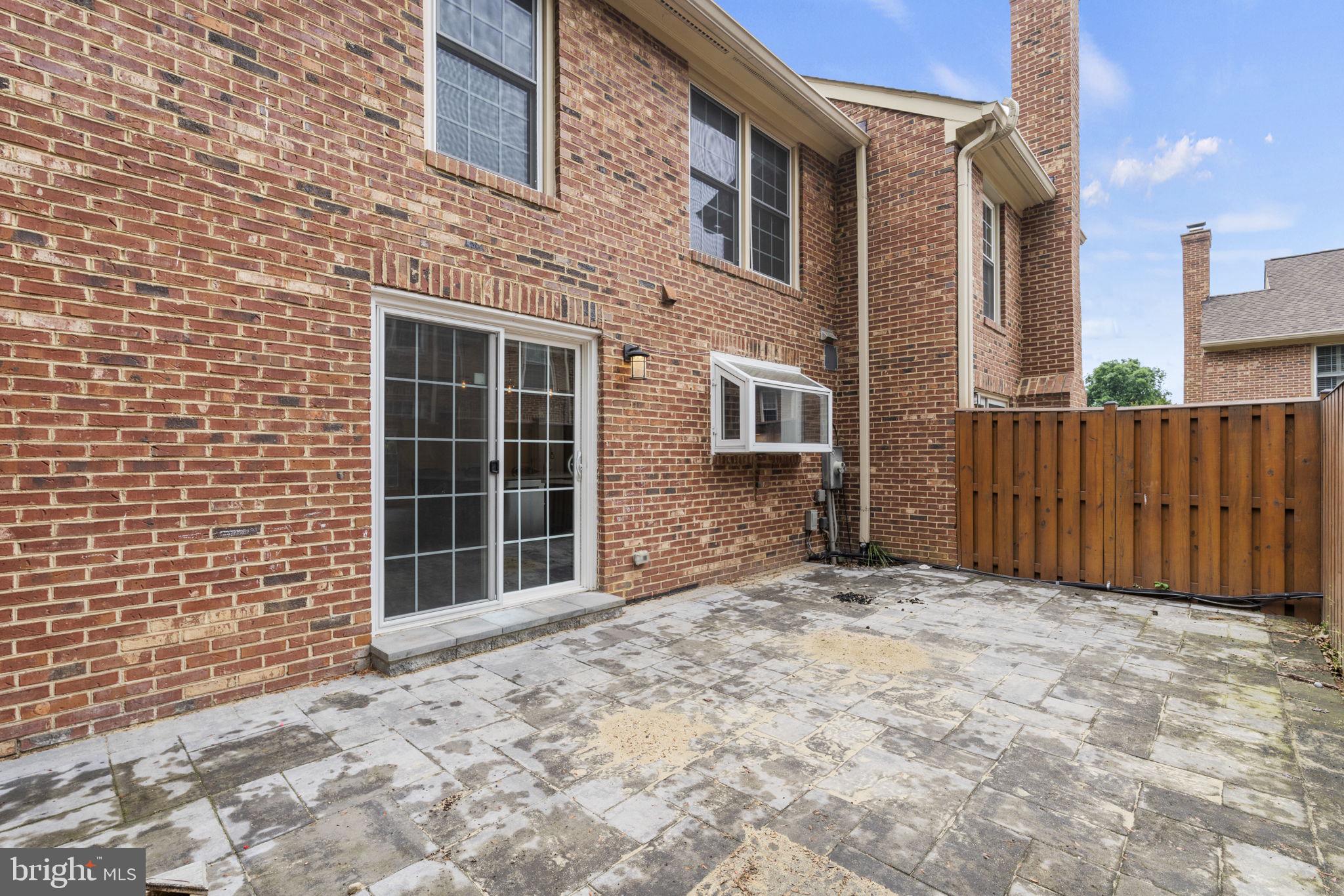 2502 S Walter Reed Dr #3