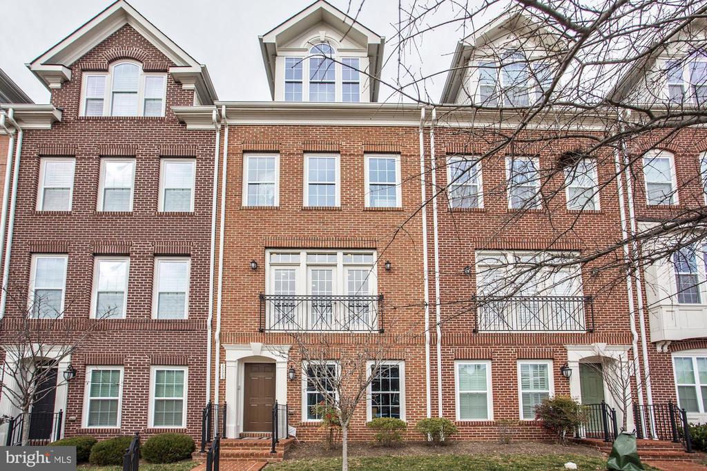 4523 Wilson Blvd