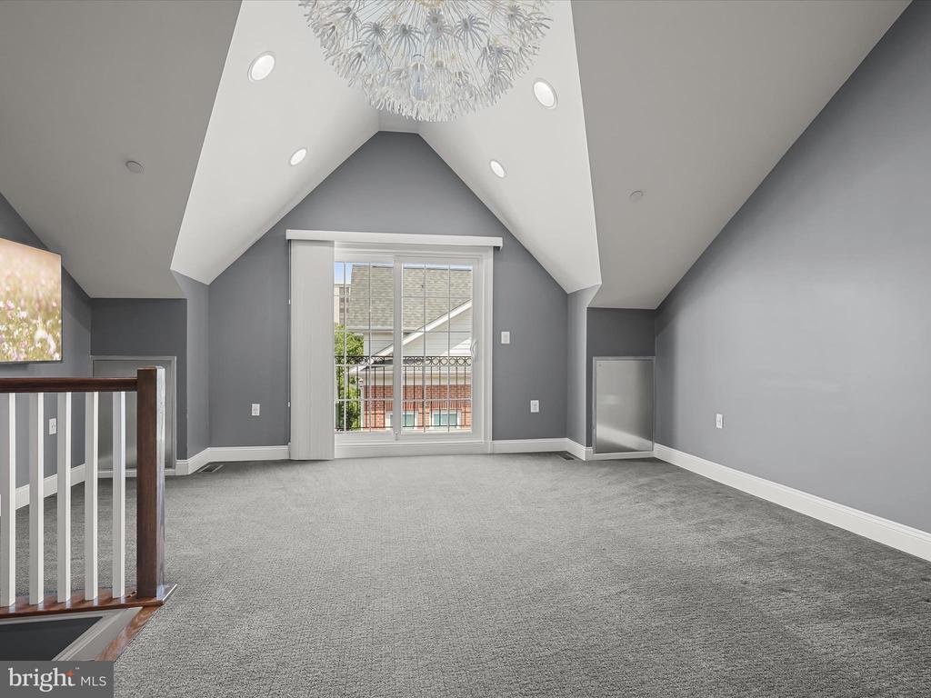 4523 Wilson Blvd
