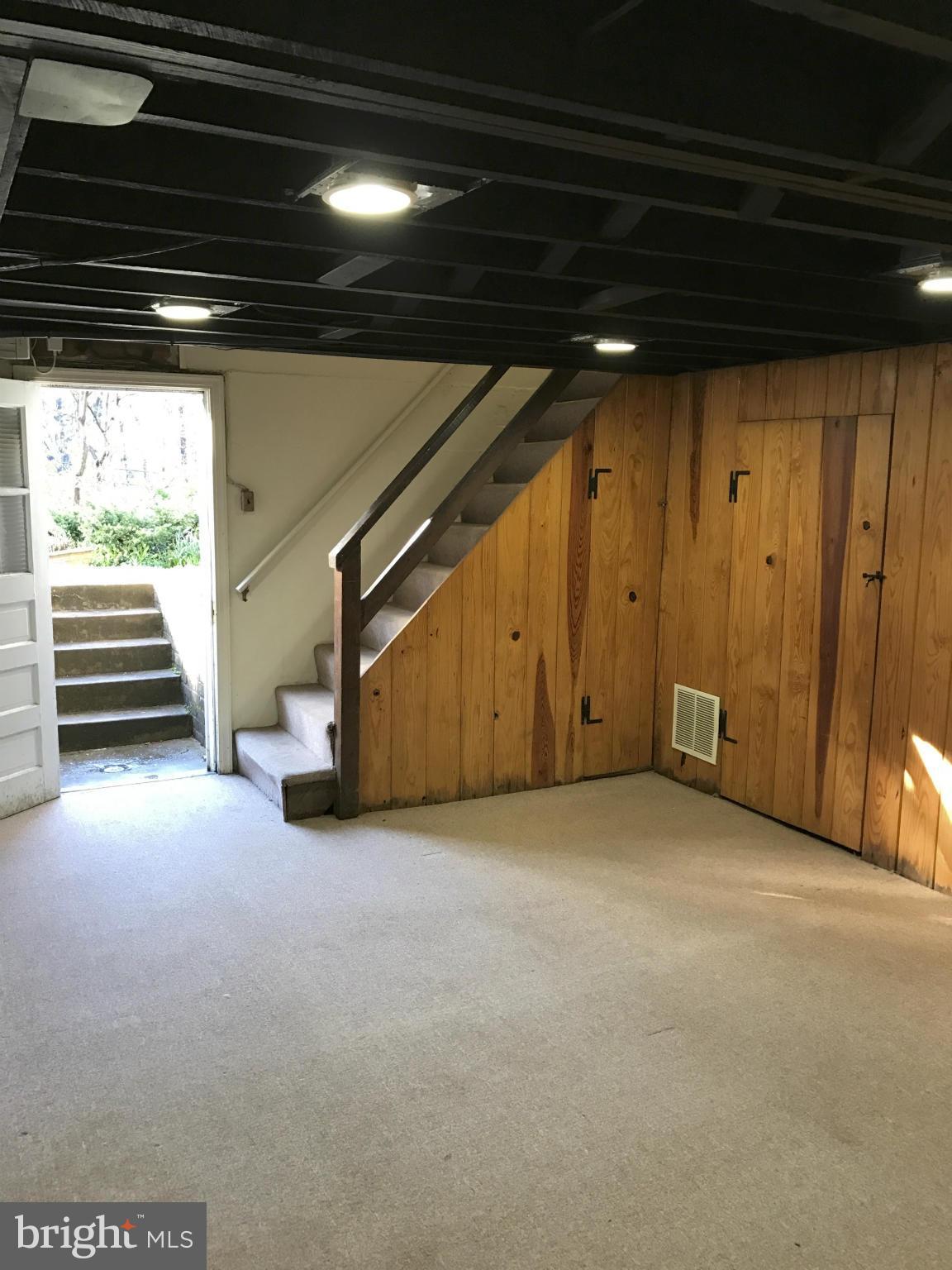 172 COLUMBUS STREET N