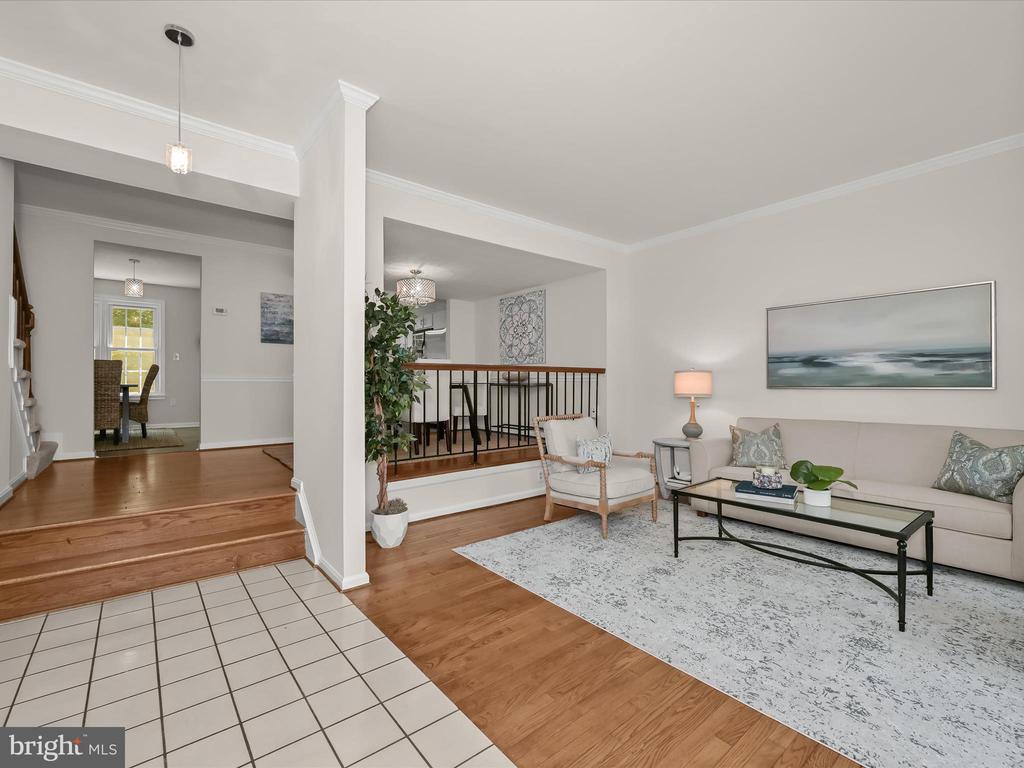 11 S Montague St