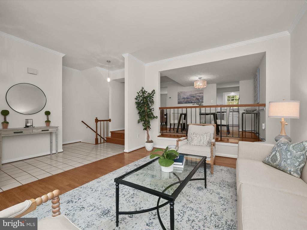 11 S Montague St