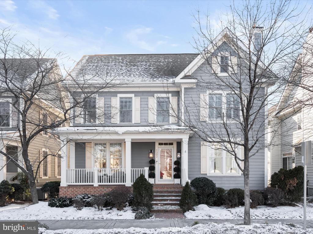 1302 S Glebe Rd