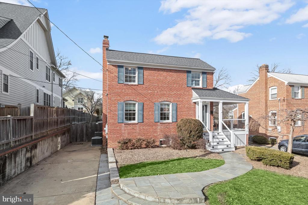 5113 26th Rd N