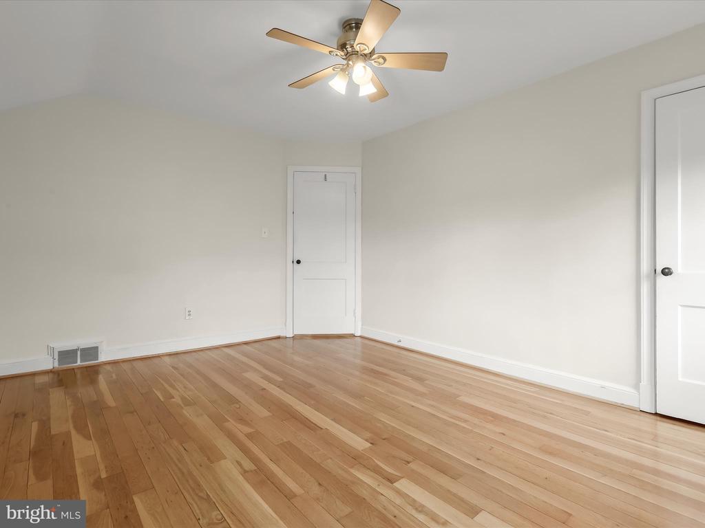 5113 26th Rd N