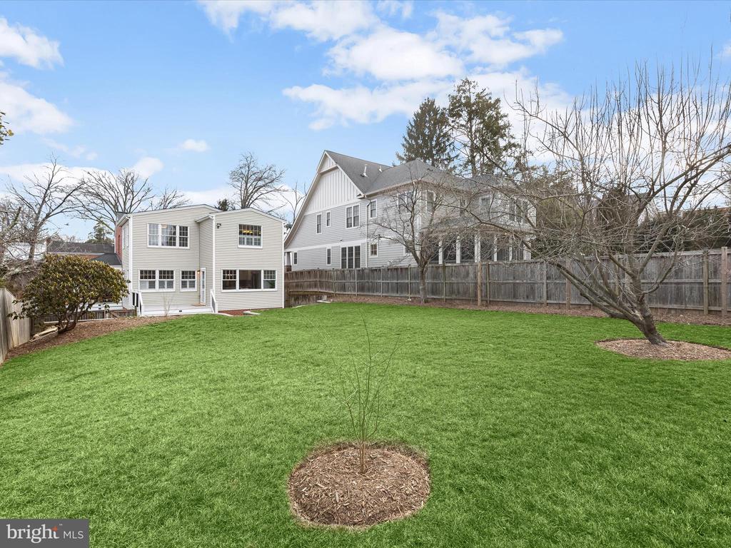 5113 26th Rd N
