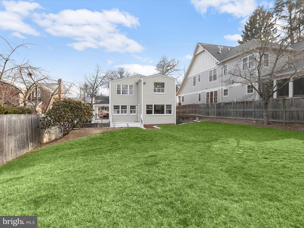 5113 26th Rd N