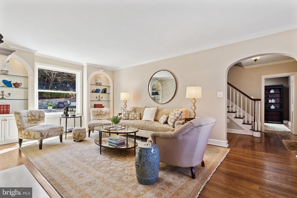 4614 33RD STREET N