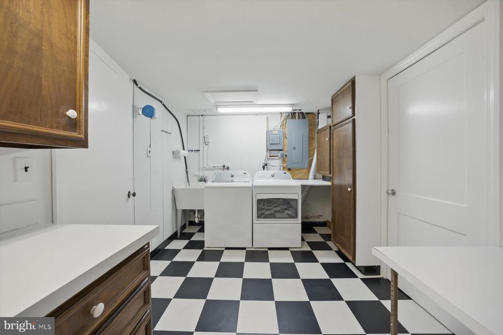 4828 27th Pl N