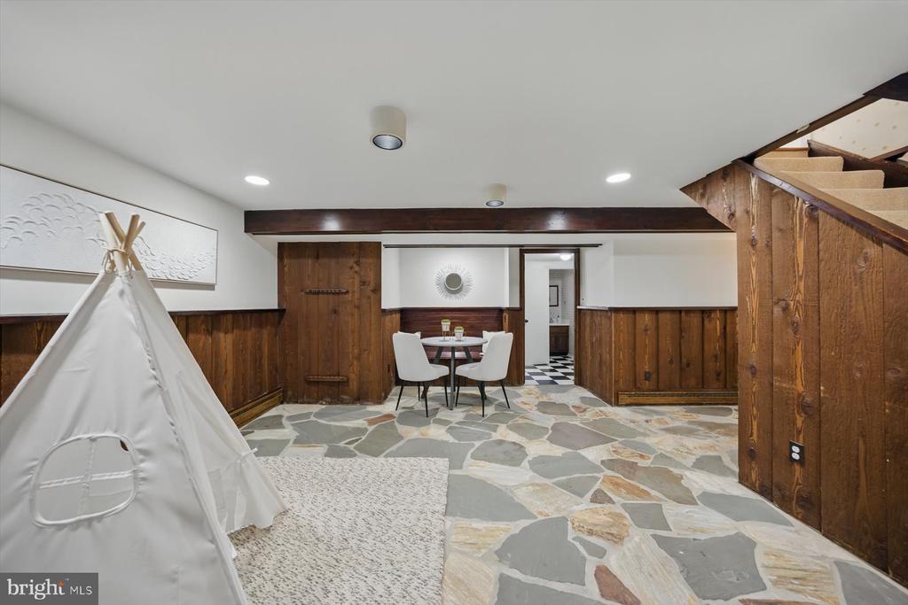 4828 27th Pl N