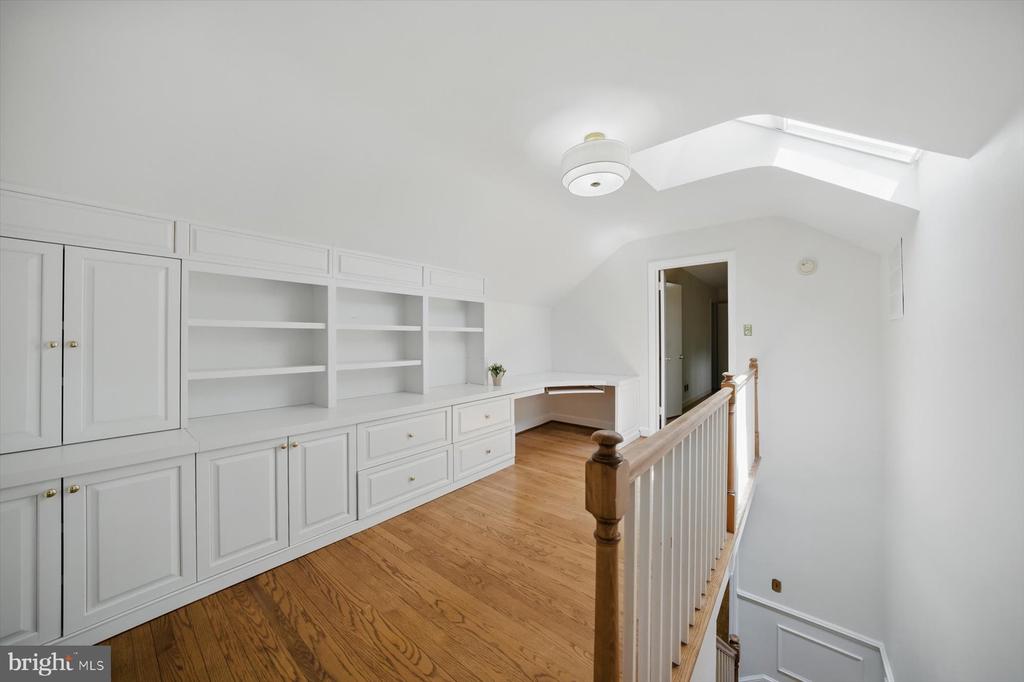 4828 27th Pl N