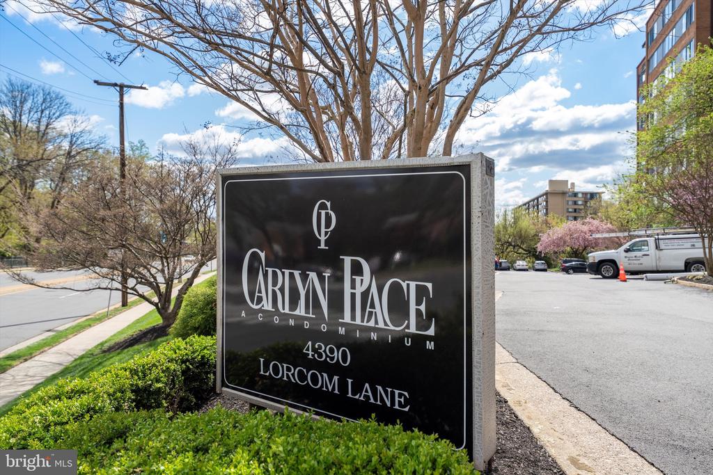 4390 Lorcom Ln #804