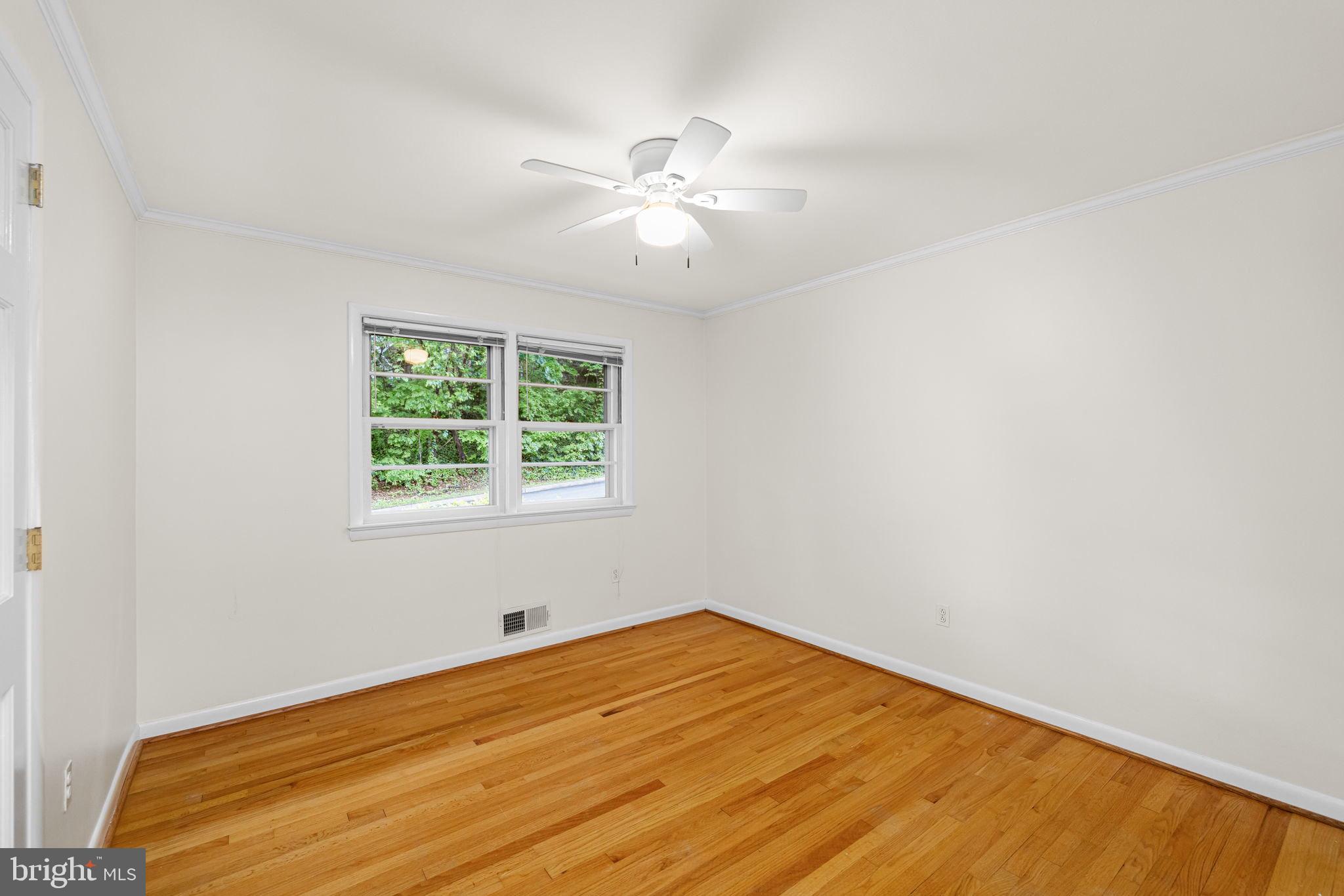 4016 N RICHMOND STREET