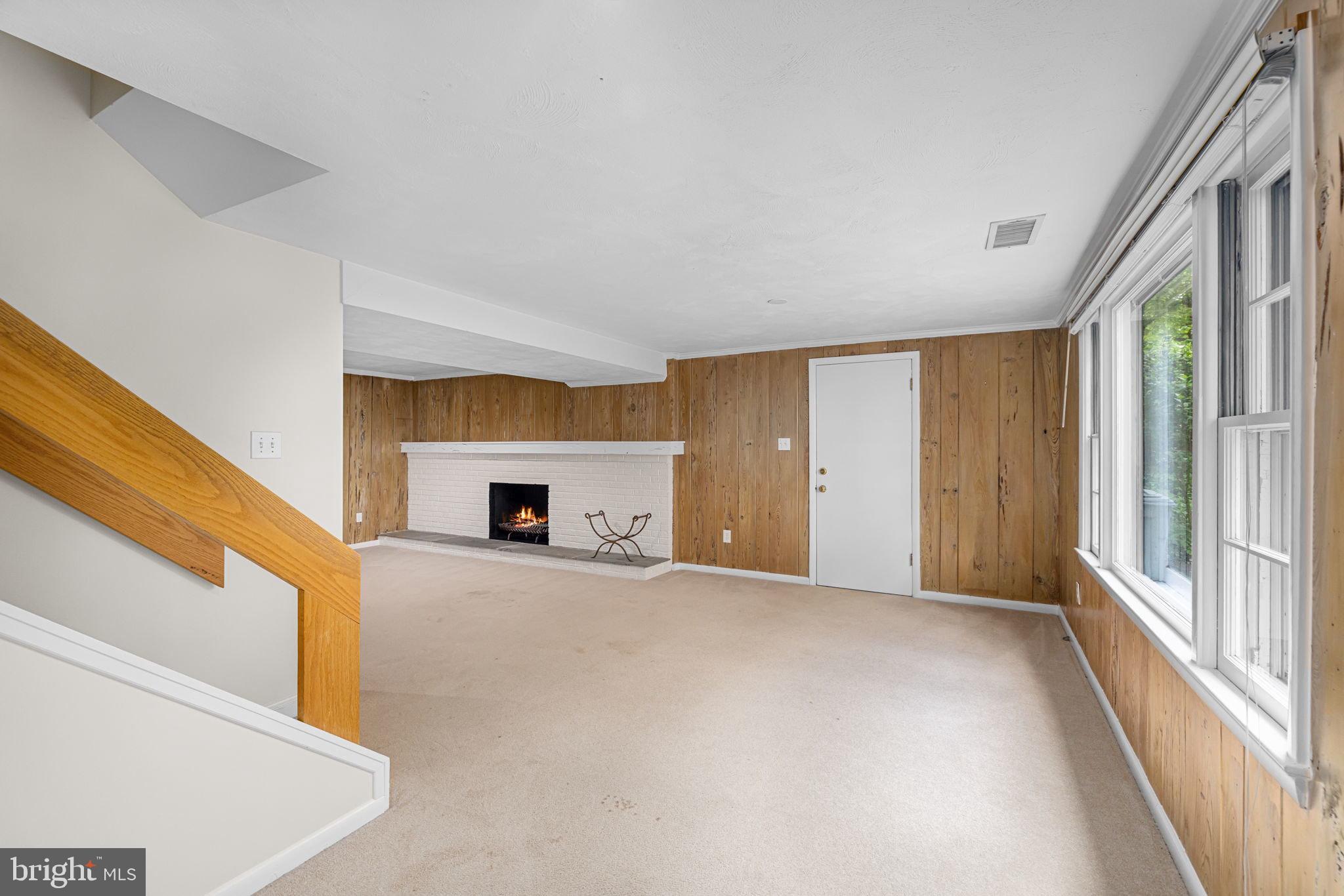 4016 N RICHMOND STREET