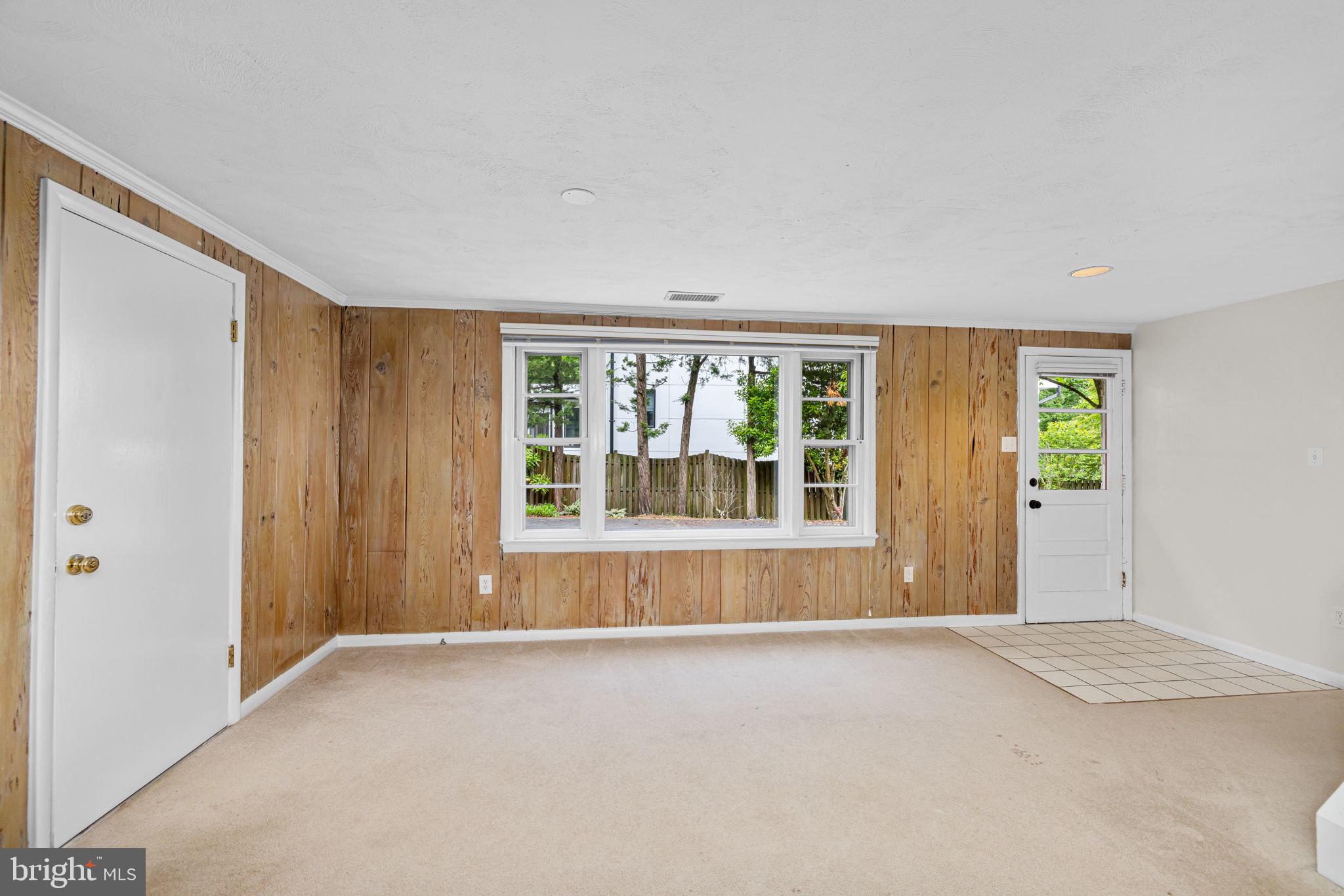 4016 N RICHMOND STREET