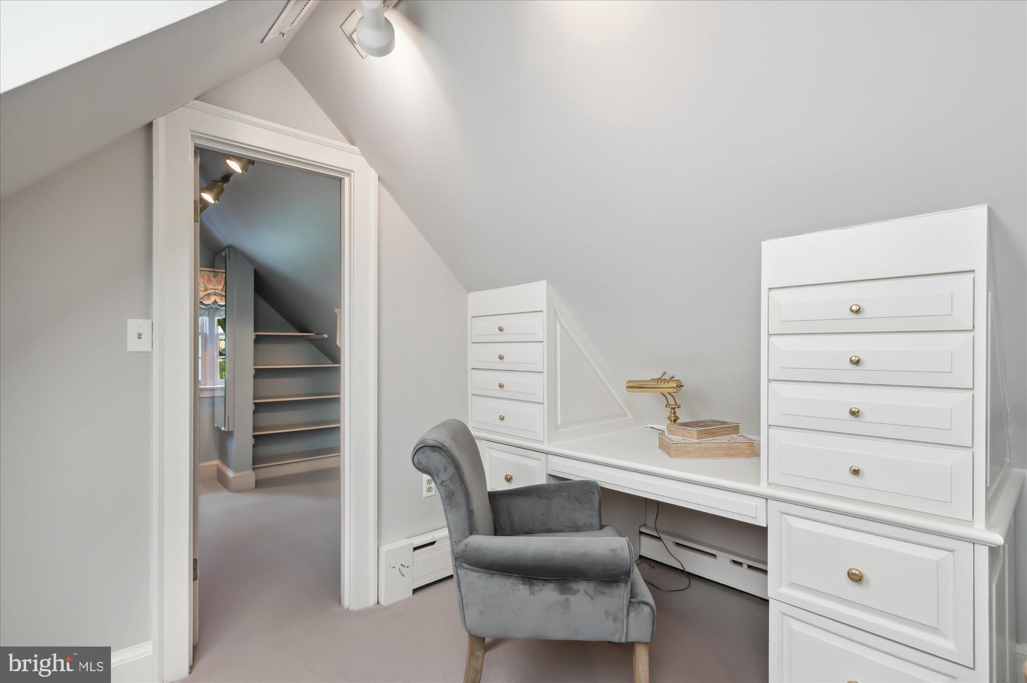 3614 N ABINGDON STREET