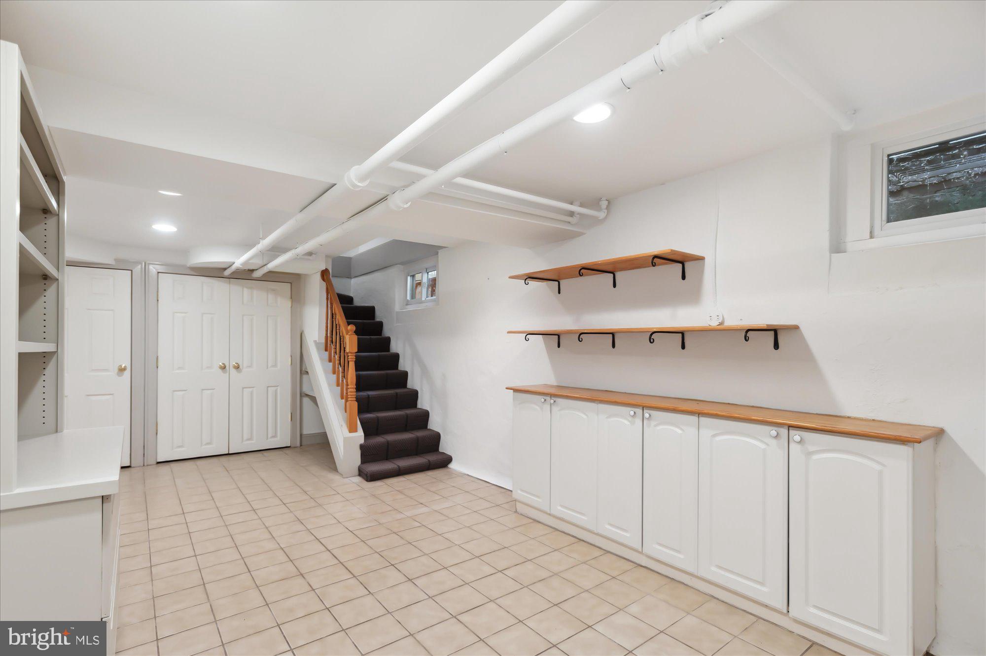 3614 N ABINGDON STREET