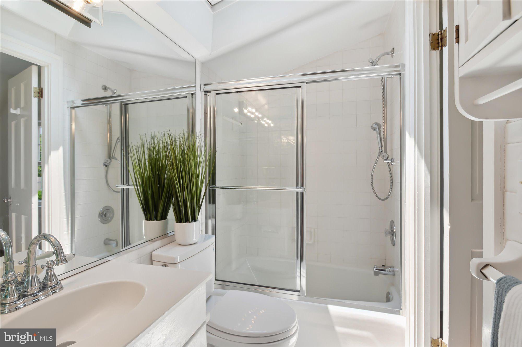 3614 N ABINGDON STREET