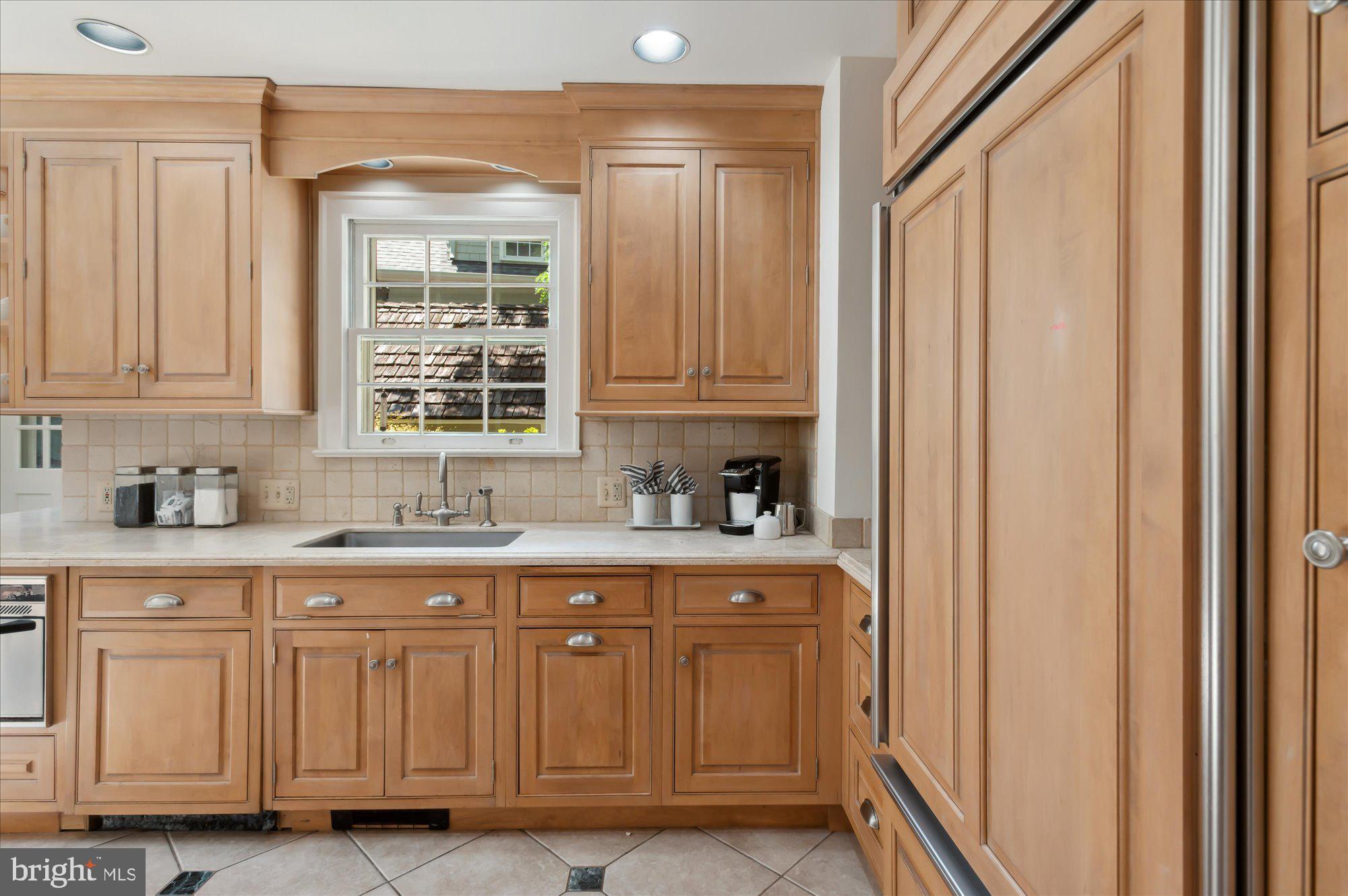 3614 N ABINGDON STREET