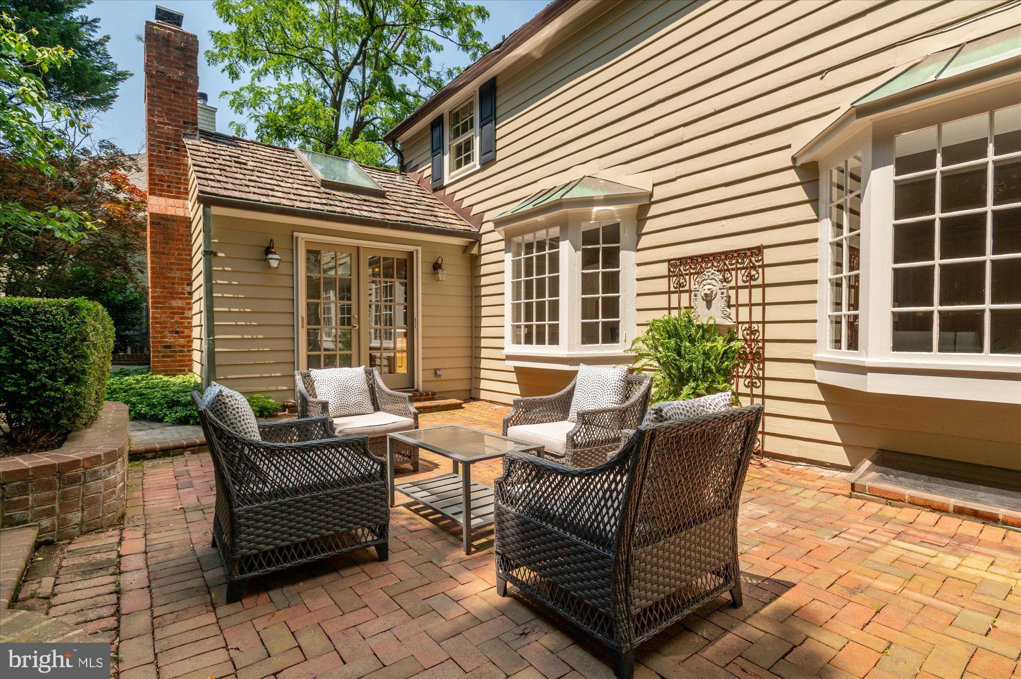 3614 N ABINGDON STREET