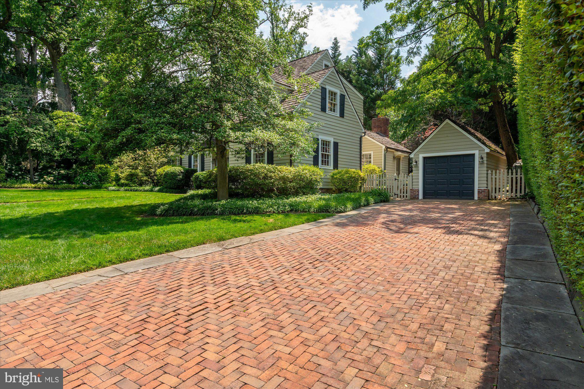 3614 N ABINGDON STREET