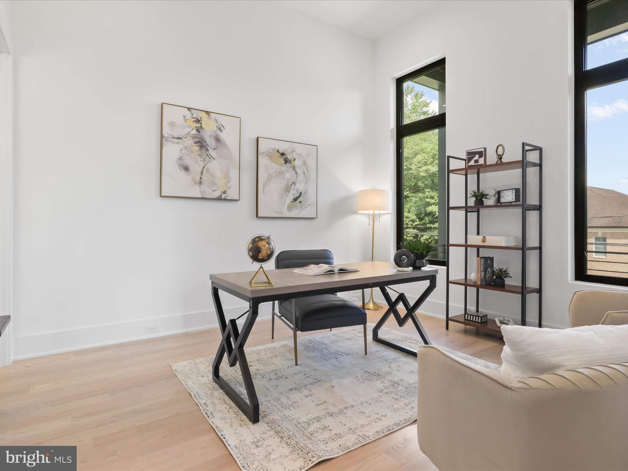 3644 N VERMONT STREET