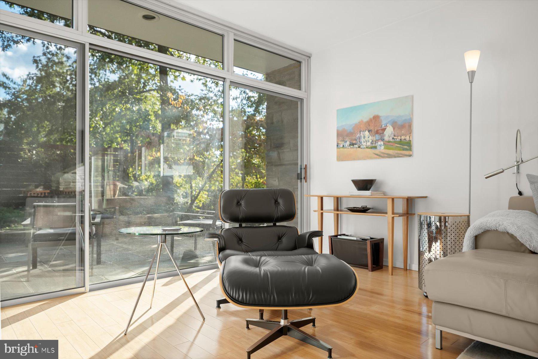 2533 N RIDGEVIEW ROAD