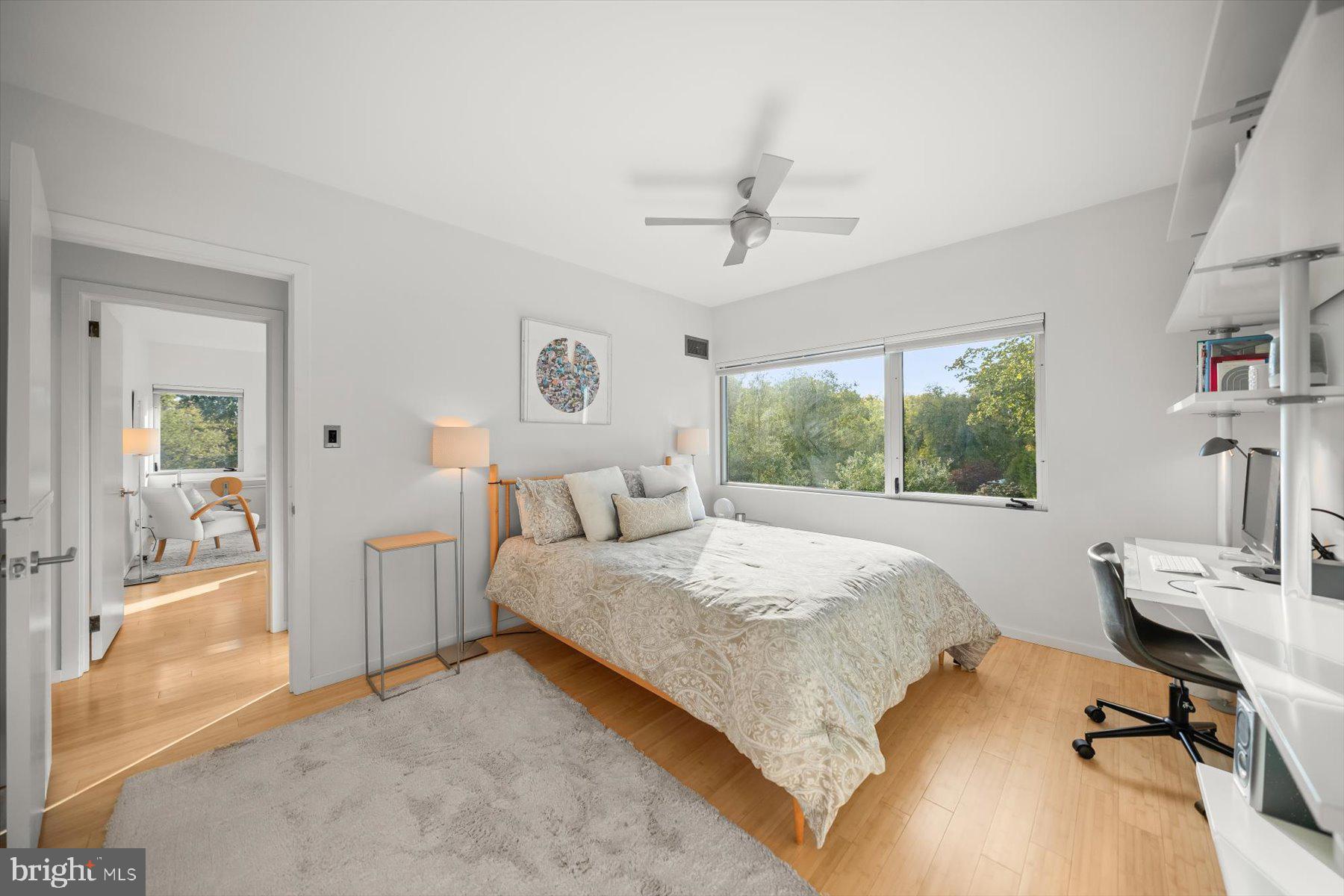 2533 N RIDGEVIEW ROAD